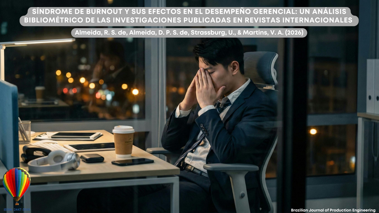 Imagen que muestra a un profesional sentado en una oficina durante la noche, con las luces de la ciudad visibles al fondo. Viste traje y está frente a una computadora, cubriéndose el rostro con las manos, lo que sugiere agotamiento o estrés. Sobre el escritorio hay un vaso de café, un teléfono móvil, una tableta y auriculares. En la parte superior, aparece el título del artículo “Síndrome de Burnout y sus efectos en el desempeño gerencial: un análisis bibliométrico de las investigaciones publicadas en revistas internacionales”, junto con los nombres de los autores y la identificación de la Brazilian Journal of Production Engineering.